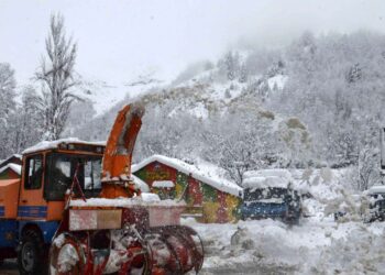 Mughal Road opens for traffic after 3-day closure due to snowfall