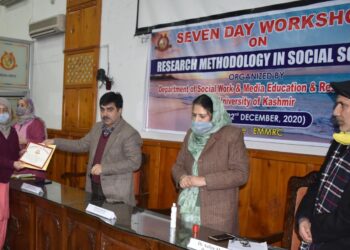 Week-long workshop on research methodology concludes at KU