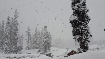 Light to moderate rain, snow forecast in Kashmir