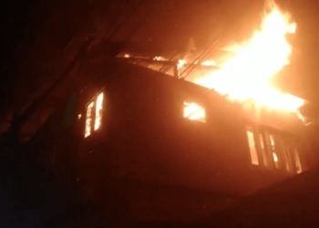 6 residential houses damaged in massive fire in Nawab Bazar Srinagar