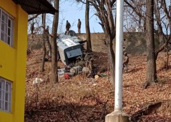 CRPF Vehicle Skids Off Road in Kulgam, 3 Personnel Sustain Minor Injuries