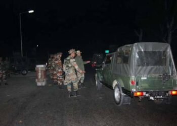 South Kashmir: Gunfight rages in Kulgam, Two militants trapped