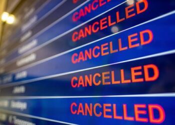 Snowfall: 22 flights cancelled at Sgr Int’l airport