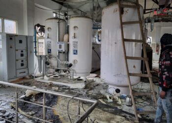 Major fire incident averted at JLNM hospital, Rainawari
