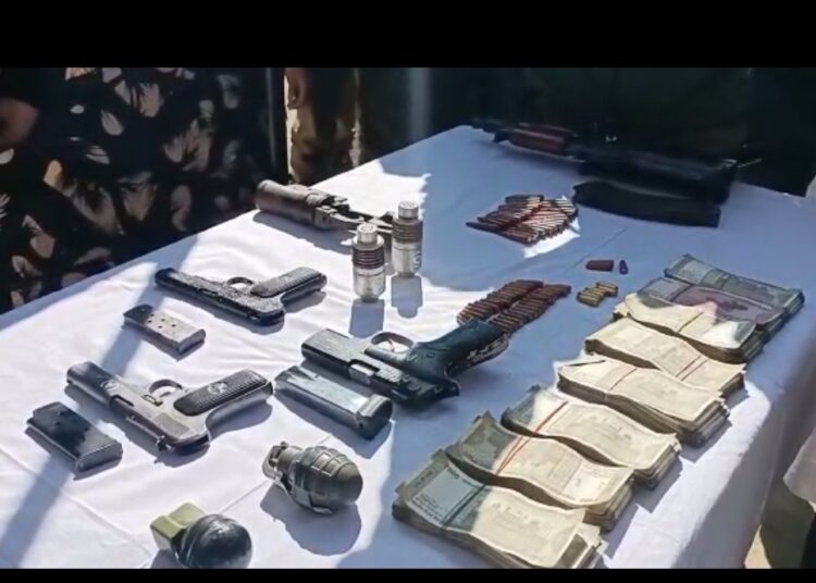 4 Al-Badr militants, 3 OGWs arrested in two separate Ops in north Kashmir: DIG Udaya Bhaskar