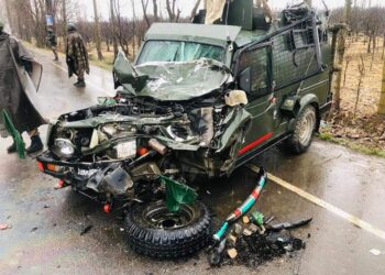 Four soldiers injured in Sopore road mishap
