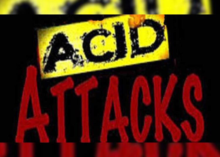 Unidentified Persons Throw Acid On 24-Year-old Girl in Srinagar