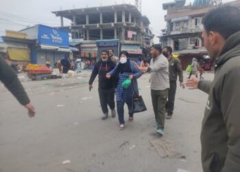 10 injured in Grenade attack at Amira Kadal Srinagar