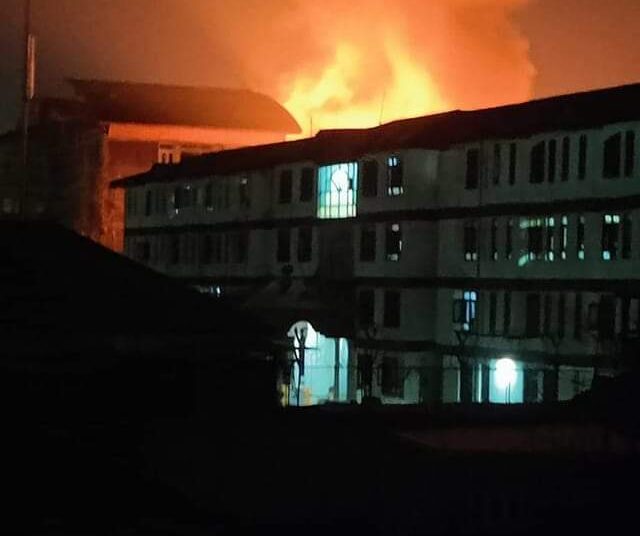 Fire Breaks Out in Batamaloo Srinagar