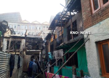 7 residential houses gutted in midnight blaze at Batamaloo