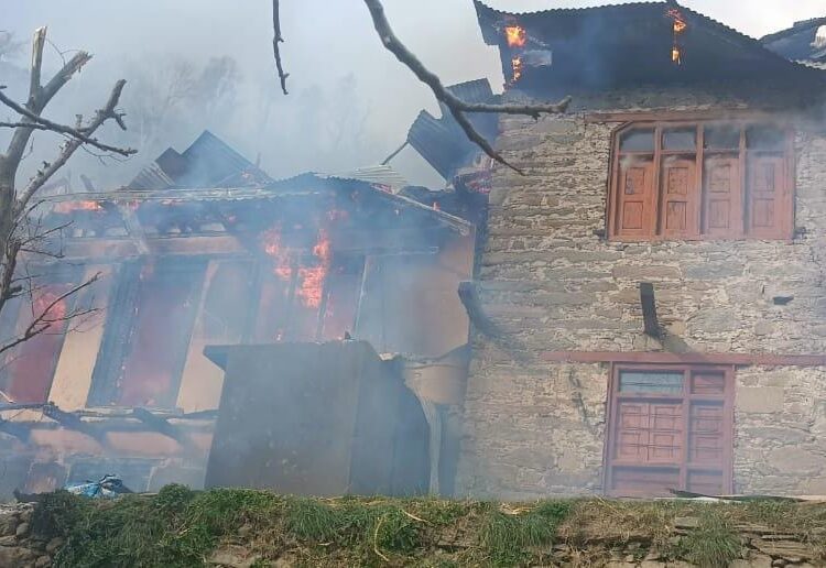 Four residential houses gutted in Ramban blaze