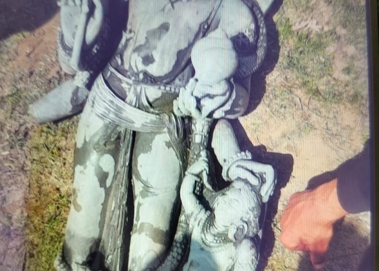 Ancient sculpture found from river Jhelum in Pulwama’s Kakapora