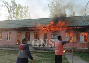 Fire Breaks Out in Government-run School in Pulwama