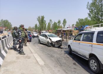 Woman among 3 injured in Qazigund road mishap