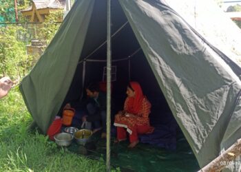 No Home, No Living: Nigeen Houseboat Fire Victim Stares At Bleak Future