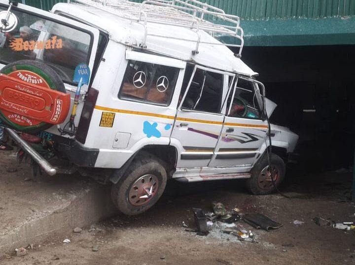 Accident leading to death of 2 soldiers in Shopian happened after driver lost control over vehicle: Police