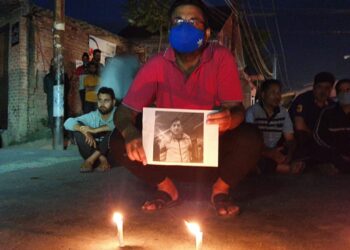 Budgam Killing: Members of KP Community Stage Protest In Anantnag