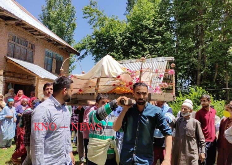 Amid tensions in Kashmir; Muslims perform last rites of 80-year-old Pandit woman at Kulgam’s Y K Pora