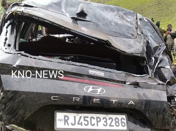 Freak accident: 8-yr-old boy killed as he disengages hand brake near Baltal