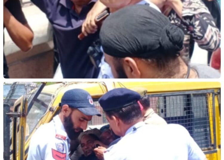 Timely action taken by Cop’s of traffic police city Jammu, Saved a precious life