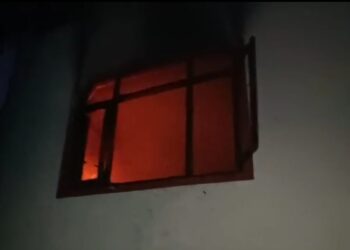 Massive Fire Breaks Out in Residential House in Srinagar