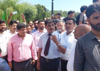 Manasbal will soon be among popular tourist destinations in Kashmir: CS Arun Kumar