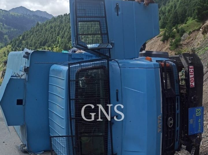 CRPF Vehicle, Escorting Yatra Convoy, Turns Turtle in Sonamarg; 2 Personnel Injured