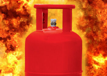 1 dead, 2 including minor injured in gas cylinder blast in Bandipora village