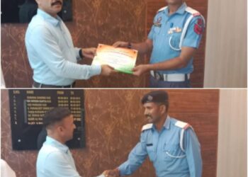 SDM Marh facilitates Traffic cops for showing exemplary courage in rescuing trapped school children’s last month