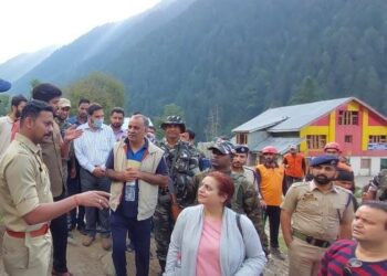 Annual Gangbal Yatra flagged off in Ganderbal