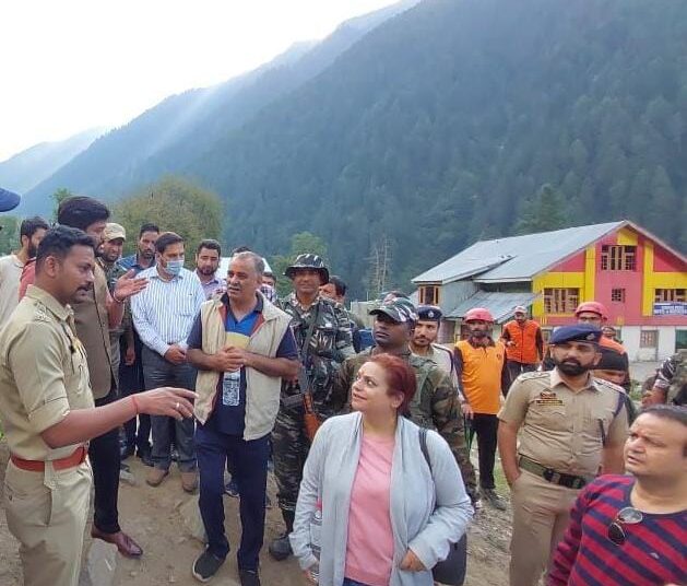 Annual Gangbal Yatra flagged off in Ganderbal