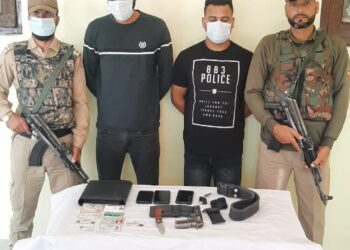 Two Extortionists Arrested in Srinagar,Toy Pistol, Dagger, Mobile and Other Valuable Items Recovered: Police