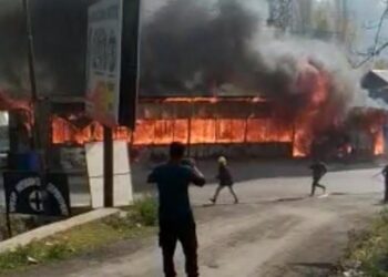 Fire damages hotel in Haripora, Ganderbal