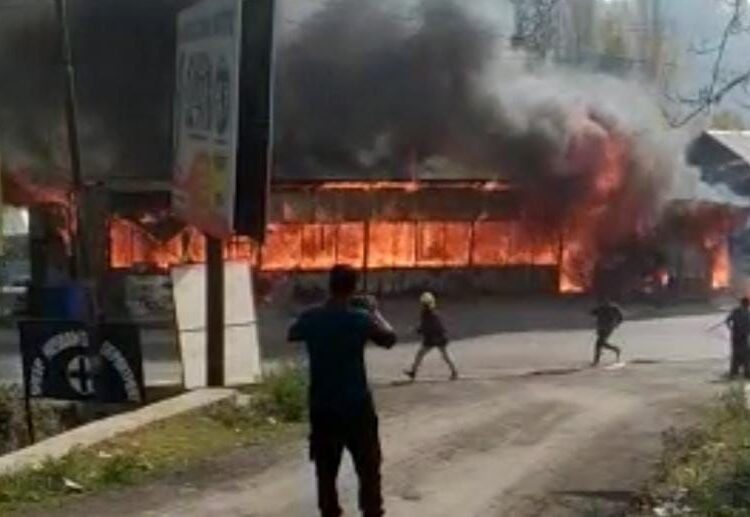Fire damages hotel in Haripora, Ganderbal