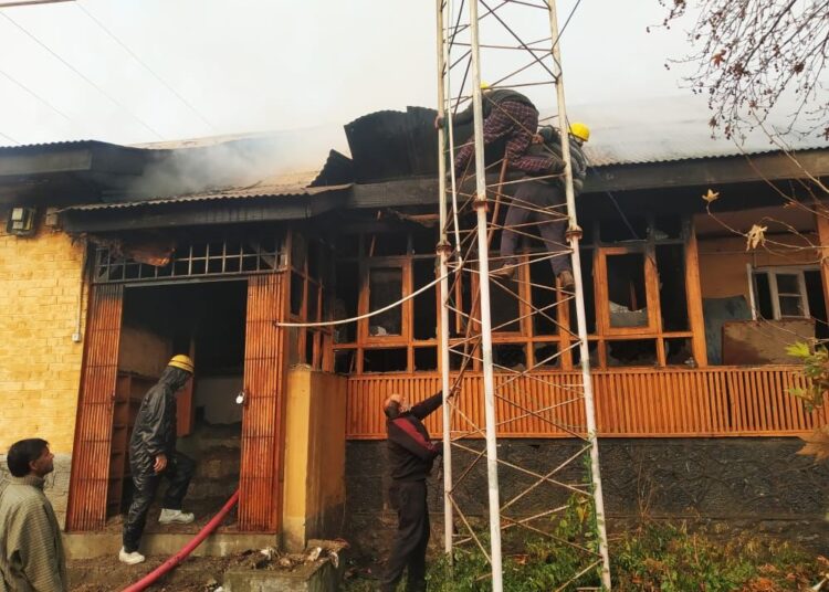 Fire breaks out in PDD office in Anantnag