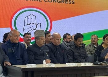 Tara Chand, Peerzada Sayeed among 17 leaders rejoin Congress in New Delhi