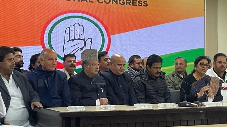Tara Chand, Peerzada Sayeed among 17 leaders rejoin Congress in New Delhi