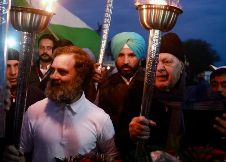 BJY: BJP & Co, loots nation by diverting people’s attention from core issues, alleges Rahul after entering J&K