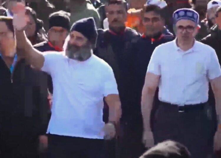 Omar Abdullah joins Rahul Gandhi led Bharat Jodo Yatra in Banihal