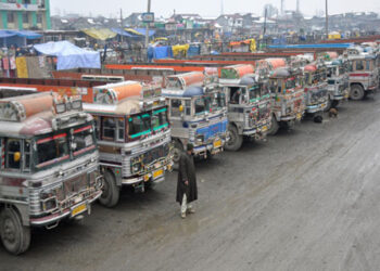North Kashmir transporters defer 2-day strike call