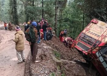 Around 20 people injured in bus accident in Udhampur