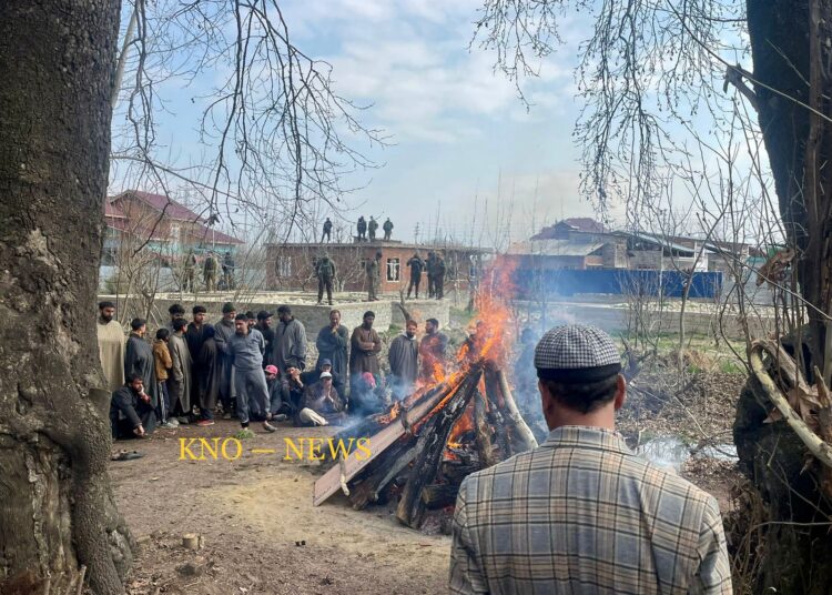 Muslims help perform last rites of slain Kashmiri Pandit in Pulwama village