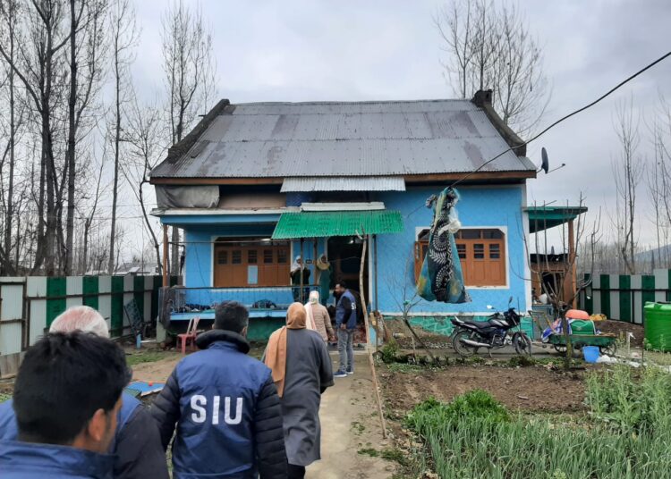 Militancy Case: SIU Conducting Searches At LeT Commander’s House In Pulwama