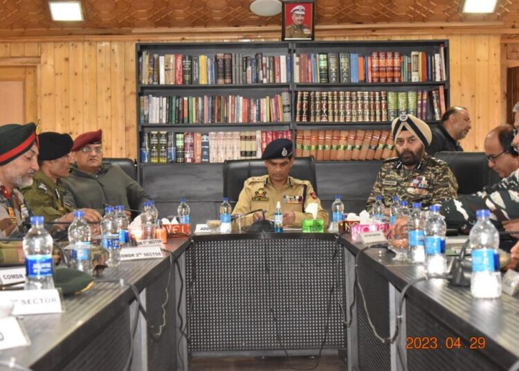 ADGP Kashmir Chairs High Level Meeting In South Kashmir’s Anantnag