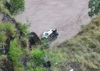 4 People Killed, Another Injured As Vehicle Falls In River In Doda
