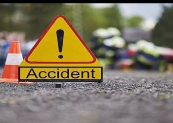 1 dead, 24 injured as bus turns turtle in Katra