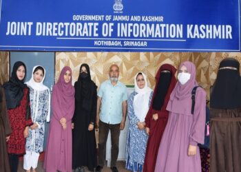 Women`s Polytechnic students complete Training course at DIPR