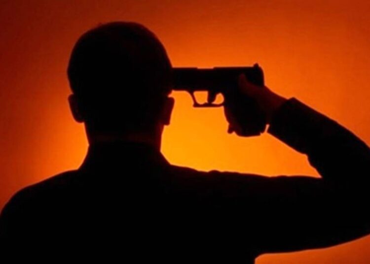 Cop shoots self dead in Srinagar