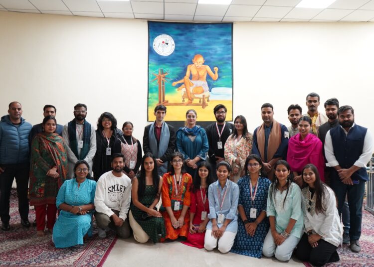 NIFT Sgr holds day-long Khadi Mahotsav event