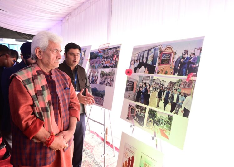 UT Foundation : LG inaugurates DIPR’s photo exhibition on the theme Badalta Khilta Jammu Kashmir at the iconic Lal Chowk